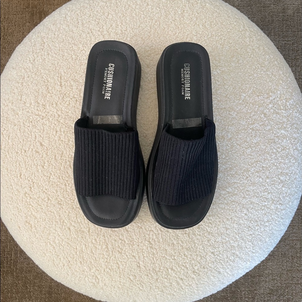 Cushionaire Platform Sandal